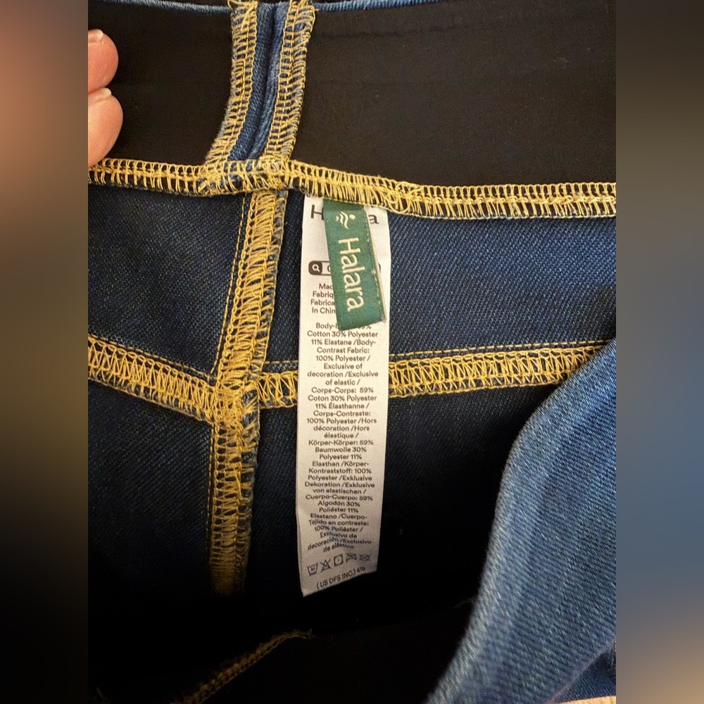 Halara Flex High Waisted Pockets Wide Leg Stretch Jeans - M Petite - Picture 9 of 9